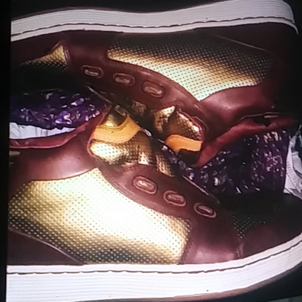 Upper echelon shoes semi high-top leather with gol